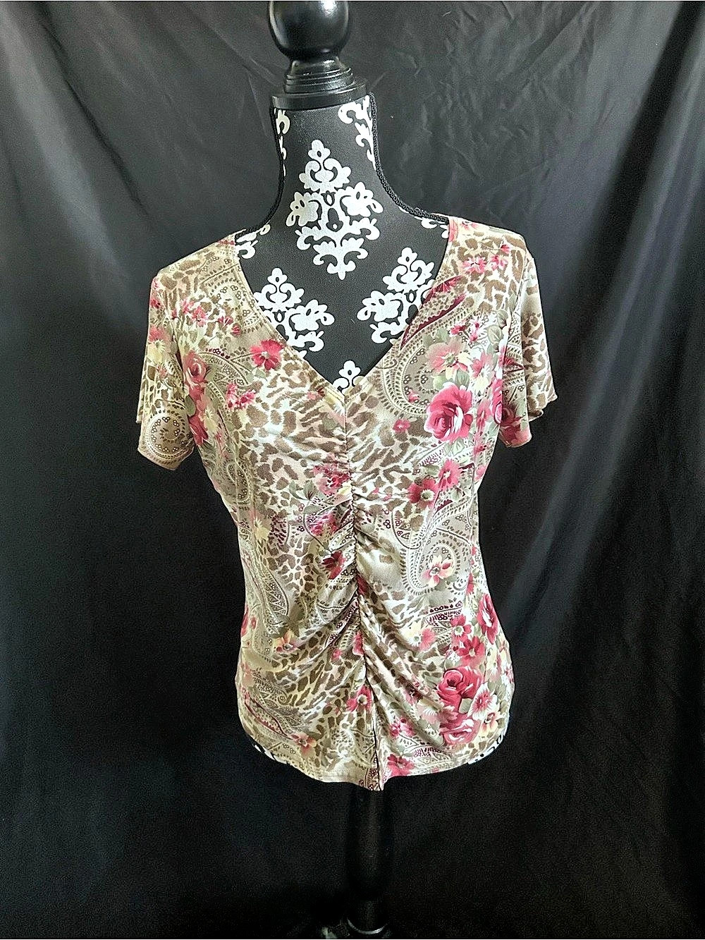 JKLA California Floral Short Sleeve Top in Brown & Pink Like New